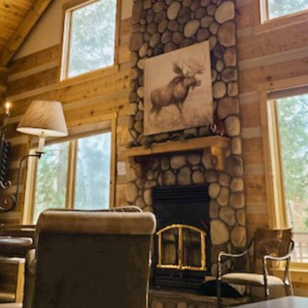 Timber Wolf Woodland Park Exterior foto