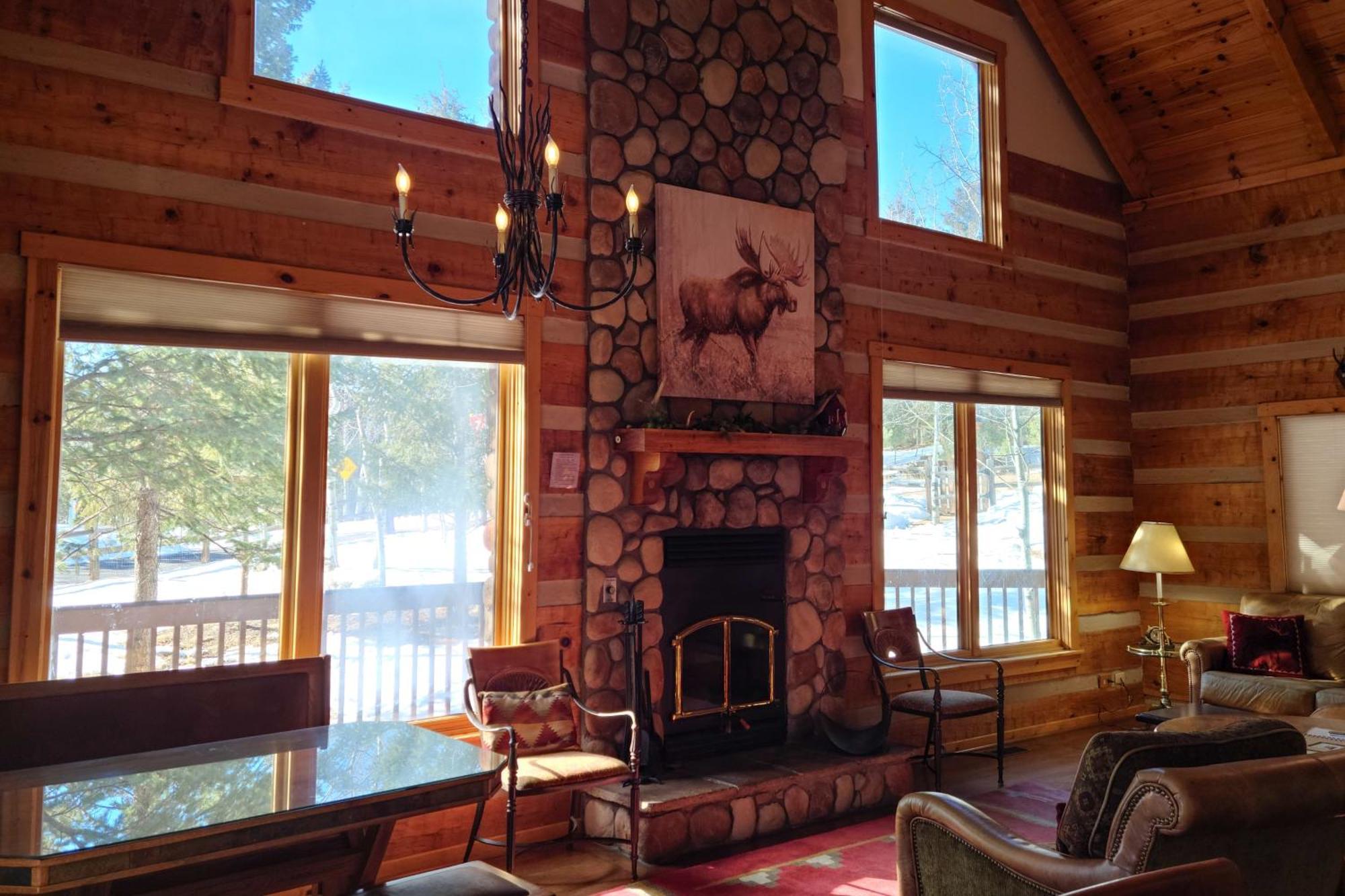 Timber Wolf Woodland Park Exterior foto