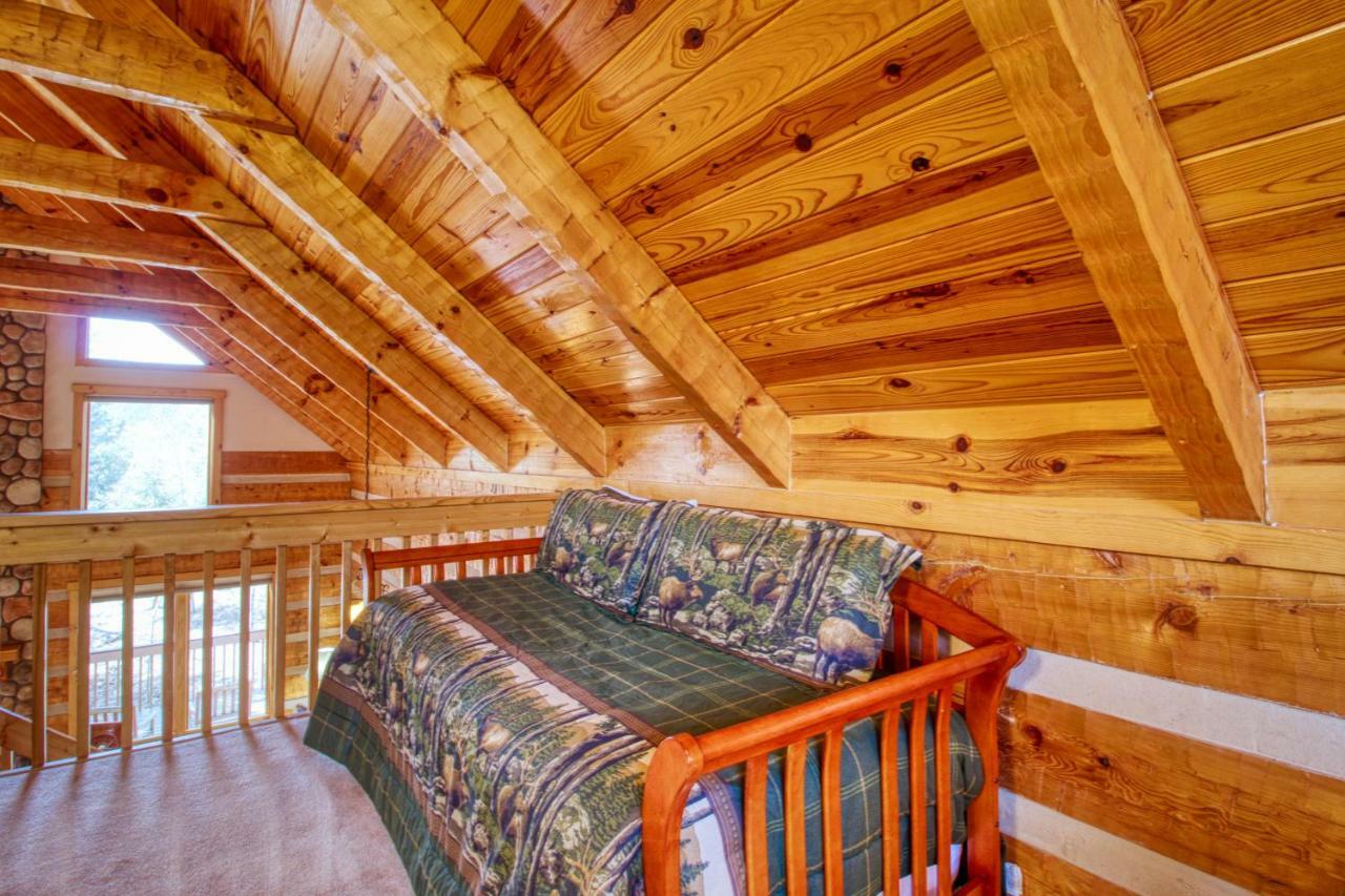 Timber Wolf Woodland Park Exterior foto