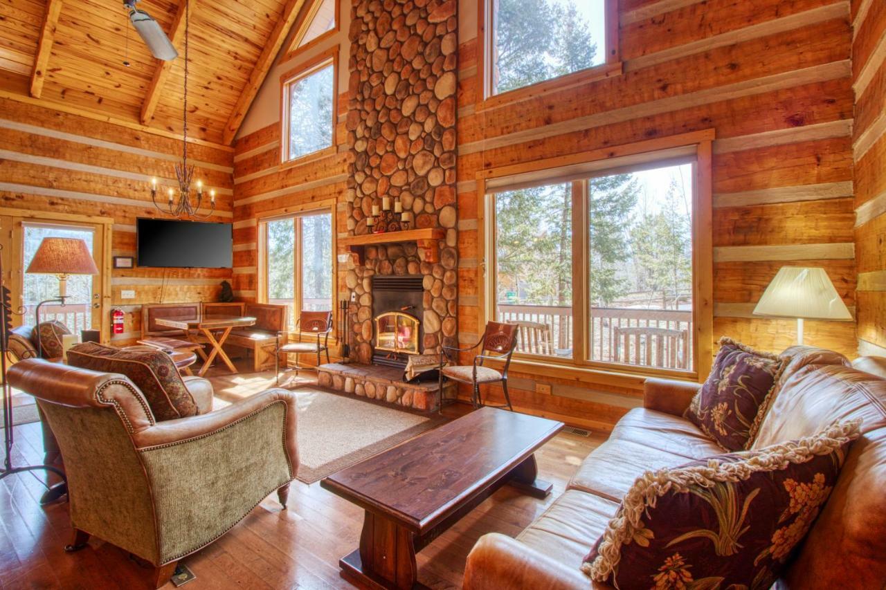 Timber Wolf Woodland Park Exterior foto